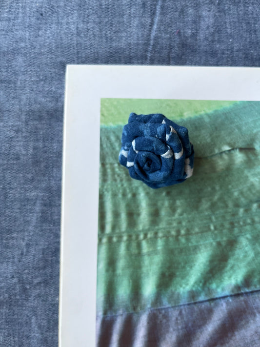 Handmade-rose-brooch-small-indigo
